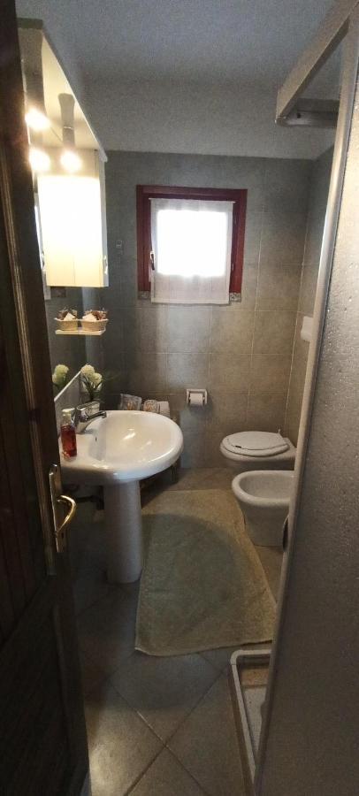 Apartamento Tanca Della Torre Trilocale Vista Mare Isola Rossa Exterior foto